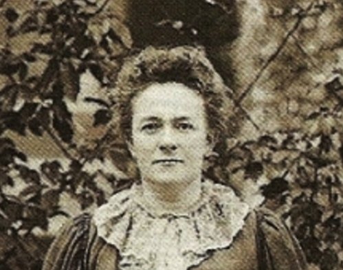 Heute hätte Clara Zetkin Geburtstag, statt eines Geburtstagsständchen kämpfen wir weiter für die Rechte der Frauen*
#ClaraZetkin #feminismus #Genderpaygap