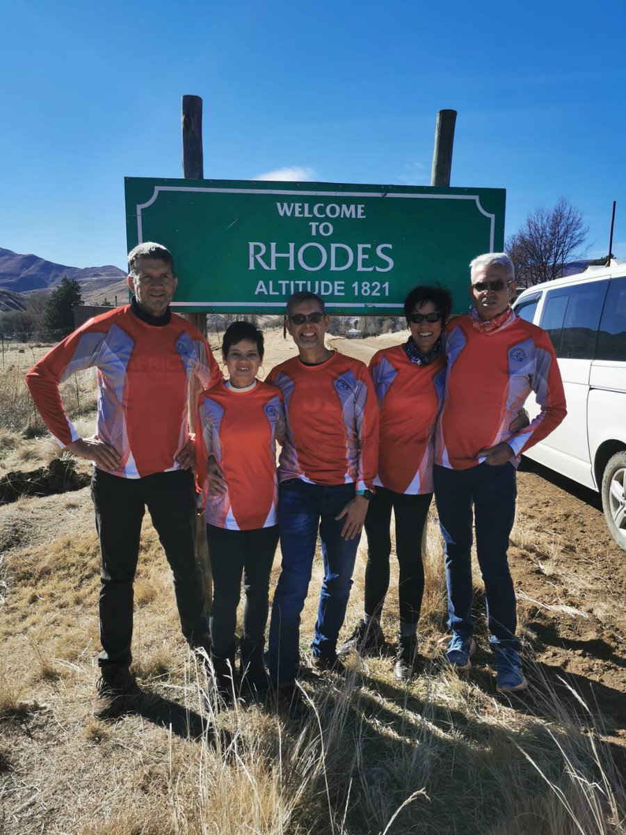 AardtAngela's tweet photo. Although the Rhodes Trail Run has been canceled because of covid we still went to enjoy the weekend between the beautiful mountains with spectacular views!! https://t.co/zdiyFqf4UG