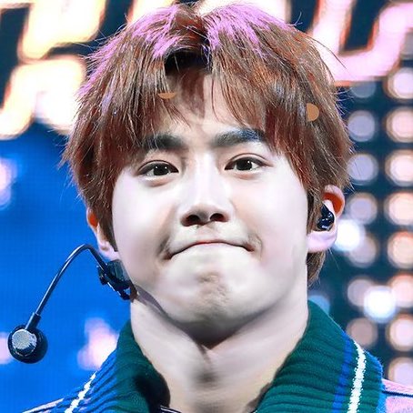 roundmyeon's tweet photo. 🍑 https://t.co/KSkzNsHUK9