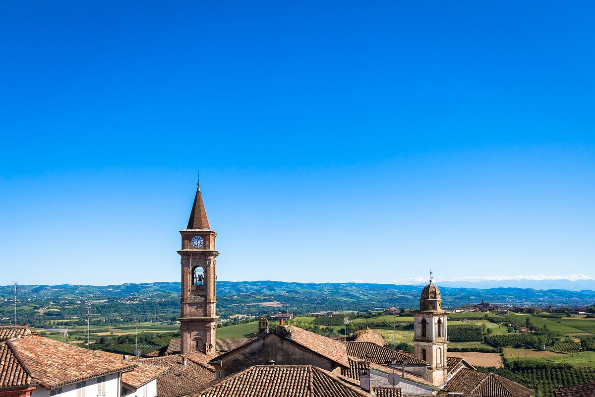 ItalyMagazine's tweet image. With spectacular vineyard-blanketed landscapes, some of the best food and wine in Italy, and gorgeous countryside hotels, #Monferrato in #Piedmont has become an A-list destination for an indulgent getaway.

Learn more and get a special hotel discount: italymagazine.com/featured-story…