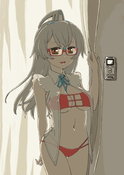 なにやら水着めいているのでヘッダに使ってる絵の元絵と、Windows7でもやろう!Edge Surf!の漫画です。 