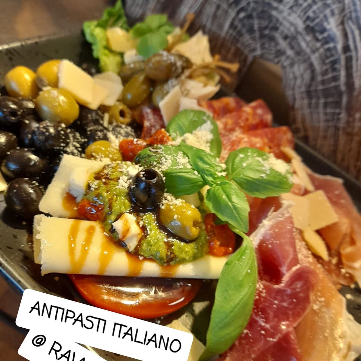 RAW Interiors & Cafe/Pizzeria tweet media