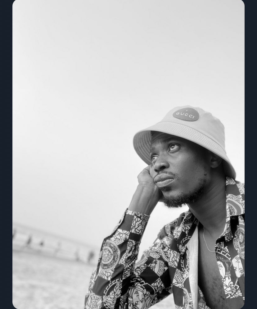 Osaveen's tweet photo. Ordinary 1k no dey my account, a whole me leader of tomorrow. #OWrong #Ogaoooo #OnGod https://t.co/i0OXbYueEF