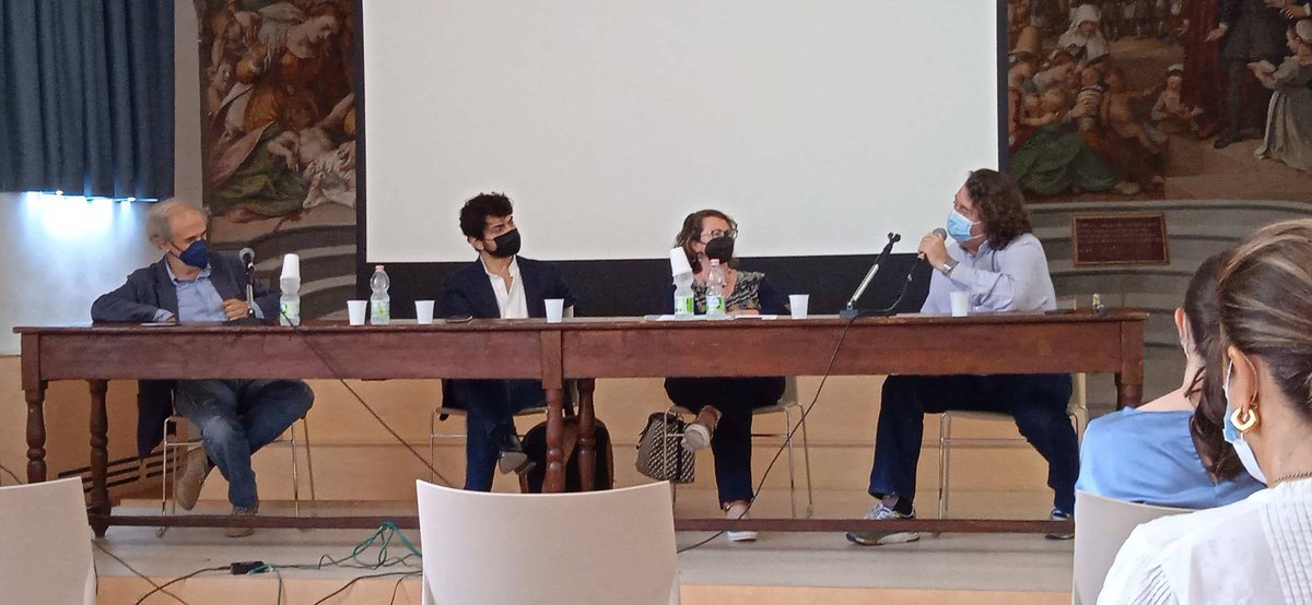 IlTermopolio's tweet photo. Questa mattina presentazione del #Musartfestival, la rassegna dedicata alla #musica e non solo, di scena all'interno della splendida cornice di Piazza Santissima Annunziata a #Firenze dal 14 al 27 luglio! https://t.co/Qbil0Pdwi9