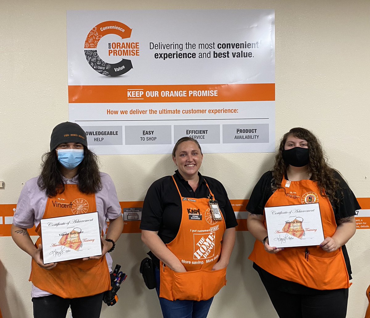 angel_c6618's tweet photo. Congrats to our Associate Development Graduates!π₯³π₯³ #UnstoppableMerced #ServantLeadership @kacy_lelievre https://t.co/CkkCHrfoYr