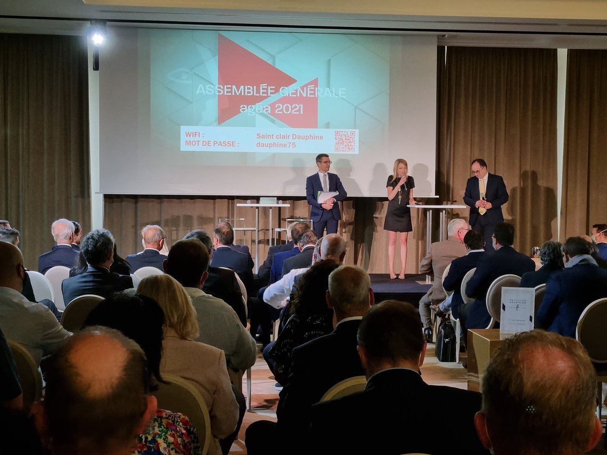 agéa tweet media