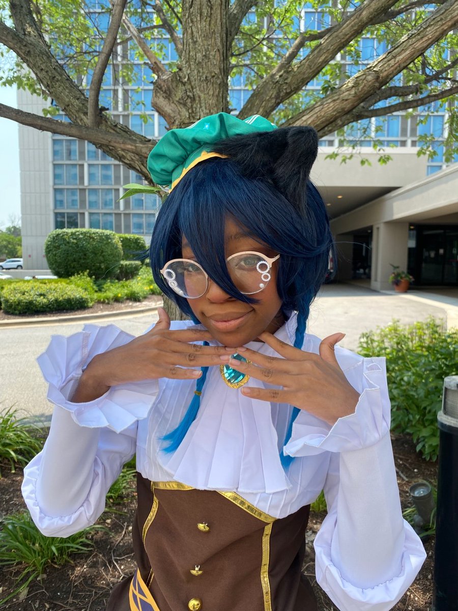 My friend helped me take pictures of my venti cosplay! Cat venti♡♡
#GenshinImapct #genshinimpactcosplay #venticosplay #blackcosplayerhere #blackcosplayer