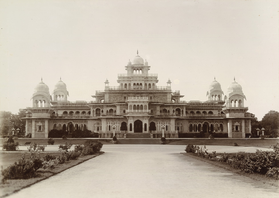 EnrouteH's tweet photo. Photograph of the Albert Hall Museum at Jaipur in Rajasthan, taken by Gobindram and Oodeyram in the 1900s. 
Picture Source: @britishmuseum 
#architecture #Explore 
@PunjabiRooh @Peachtreespeaks @ssharadmohhan @DalrympleWill @ranveersiiingh @Hiddenheritage @JaipurDialogues https://t.co/t1emqGX0OP