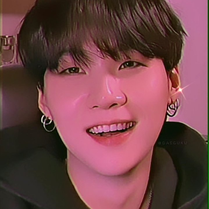KimMinAh0903's tweet photo. -[#ARSD #arsd #ARMYSeIcaDay #ARSDSelcaDay ] 

- 𝐥𝐮𝐯 𝐮 💋❤

#KCAMexico #BTS #Butter #ARMY @BTS_twt https://t.co/tyWKhb1Ax2