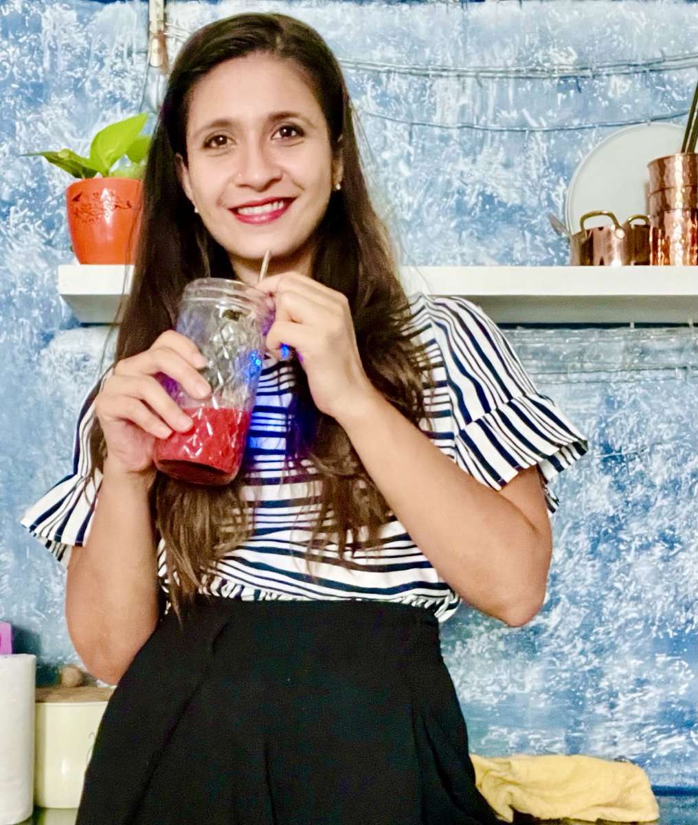 Anyone for a drink?? 😋😛🍹

#chefakankshakhatri
#reminder #covid #StayIndoors #staysafe #StaySafeStayHealthy #stayhome #gharparraho #home #masterchef #masterchefindia #midweek #reminders #stayin #eatgreen #eathealthy #doexcercise #wearamask #staystrongindia #besafe #staystrong
