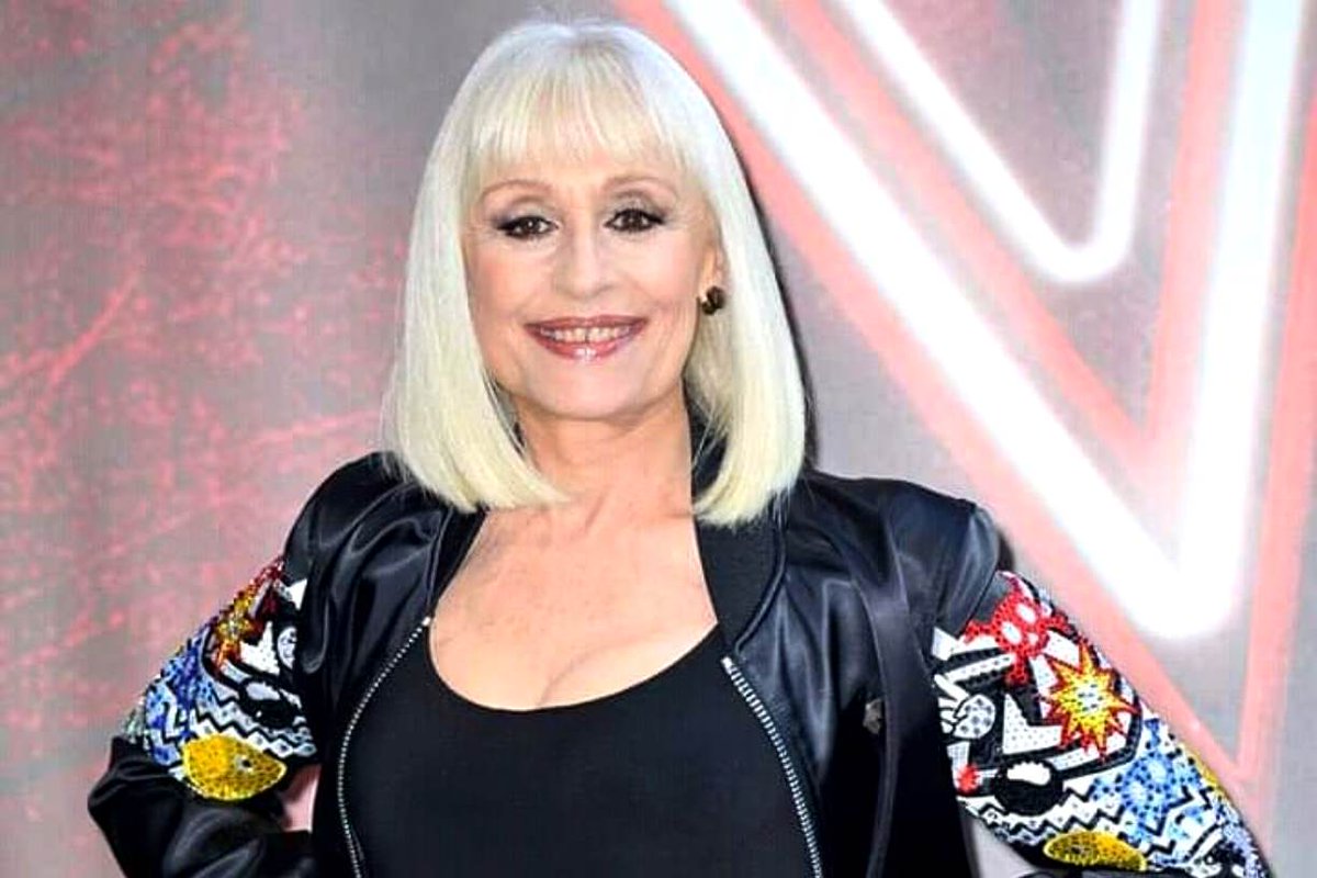 andreacaso85's tweet photo. Una terribile notizia: ci ha lasciato #RaffaellaCarrà. Una forza inarrestabile che ha portato l'Italia nel mondo, rappresentandola come nessuno prima.
Grazie di tutto, Raffaella. Riposa in pace. Ci mancherai. https://t.co/pE9134zkQY