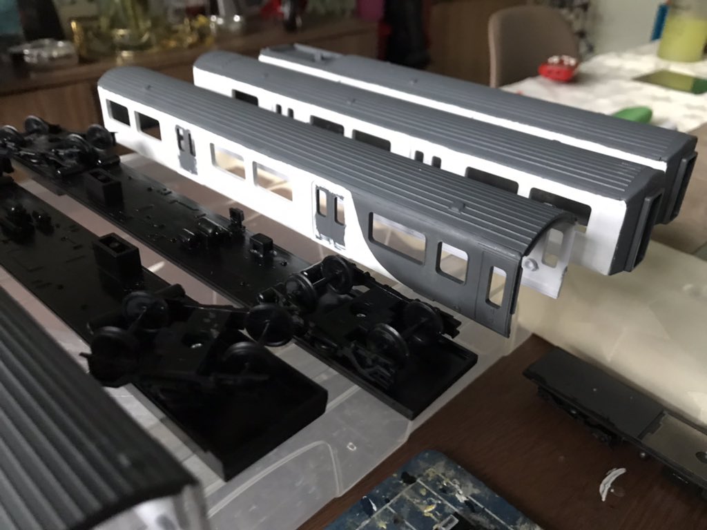 SheepdogNo1's tweet photo. @modelrailUK @ChathamClub #bratchellmodels. Work continues on the class 319/3 build in northern livery. https://t.co/uq5x2kkDSF
