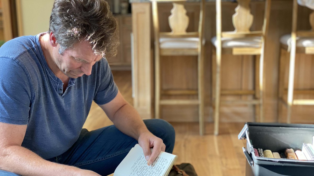 It is very important to give our subconscious mind the time and space to operate, to give it room to blossom and listen to what it’s telling us. Make time for yourself and listen to your subconscious. #loveisfree #guacisextra #connected #asearchforunity #documentary #unity