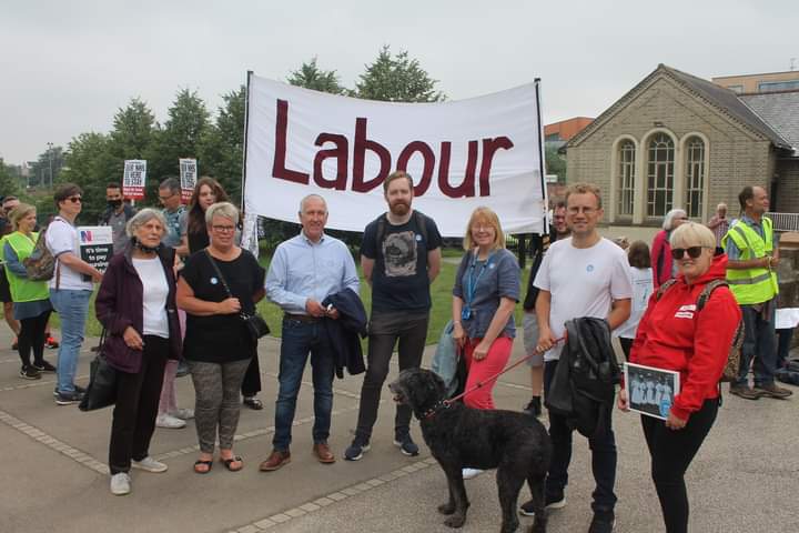 We were marching with NHS staff and local residents this Saturday speaking up for a fair pay rise for NHS staff and against privatisation of our NHS. 

Our NHS heroes deserve far better than the measly 1% pay increase Boris Johnson has offered @SocialistHB #nhspayrise #nhs15%