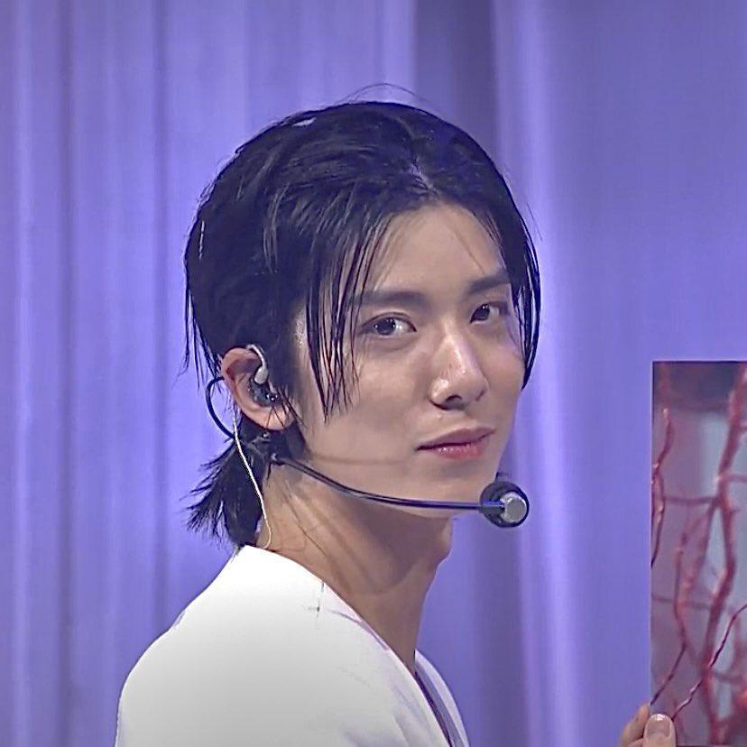KEONHAPPY's tweet photo. he’s so pretty </3 #HWIYOUNG #SF9 #티어드롭 https://t.co/bqHJbEQa1C