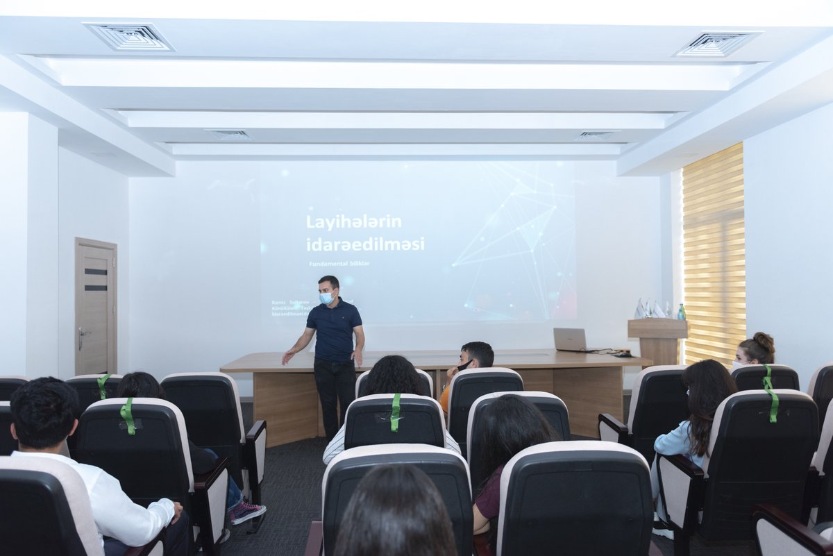 Aqrar İnkişaf Könüllüləri layihələrin hazırlanması ilə bağlı təlimdə iştirak edib. 

Bu təlim vasitəsi ilə könüllülər layihə hazırlanması və təqdim olunması ilə bağlı öz praktiki və nəzəri biliklərini inkişaf etdiriblər.

#AİK #agrovolunteers