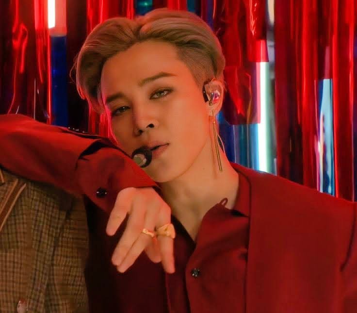 moonligthxx_'s tweet photo. 𝕬𝖚𝖓𝖖𝖚𝖊 𝖑𝖆 𝖏𝖚𝖛𝖊𝖓𝖙𝖚𝖉 𝖕𝖚𝖊𝖉𝖊 𝖘𝖊𝖗 𝖇𝖊𝖑𝖑𝖆, 𝖕𝖚𝖊𝖉𝖊 𝖘𝖊𝖗 𝖈𝖔𝖗𝖙𝖆 𝖞 𝖛𝖆𝖌𝖆; 𝖈𝖔𝖒𝖔 𝖚𝖓𝖆 𝖘𝖔𝖒𝖇𝖗𝖆, 𝖙𝖎𝖊𝖓𝖊 𝖚𝖓 𝖕𝖊𝖑𝖎𝖌𝖗𝖔 𝖎𝖒𝖕𝖗𝖚𝖉𝖊𝖓𝖙𝖊 𝖊𝖓 𝖊𝖑𝖑𝖆 

#ARMYSelcaDay #ARSD #ARMY #BTS https://t.co/MD0SdclqJ9