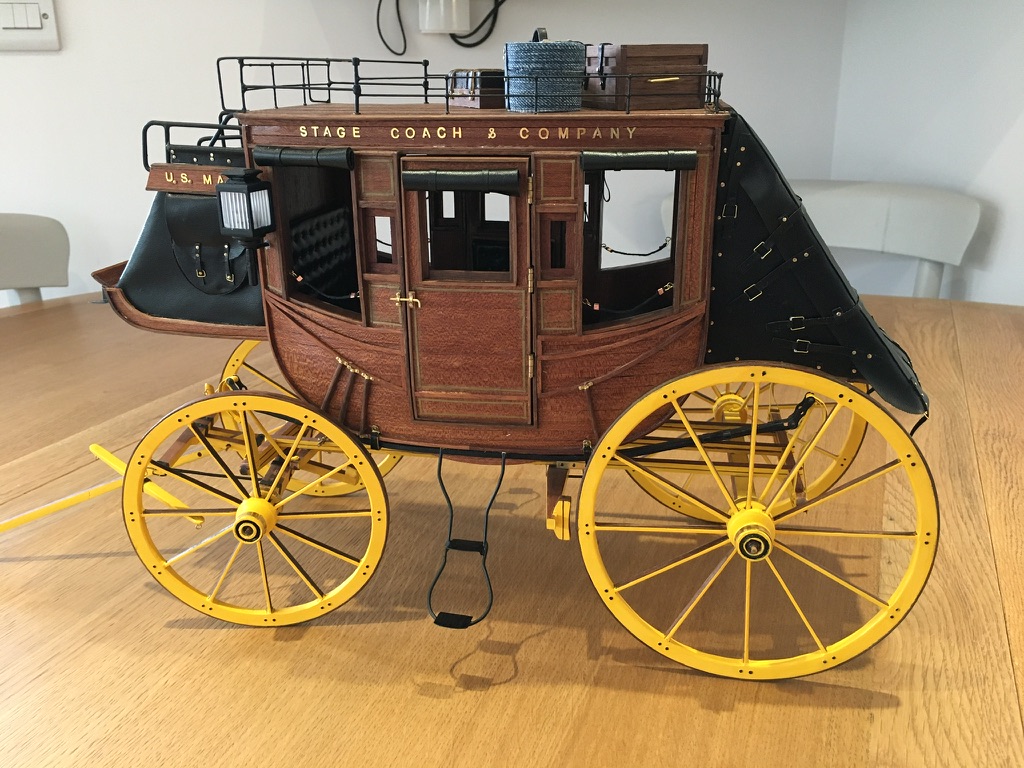 ModelSpaceDE's tweet photo. Hier sind einige tolle Fotos der Postkutsche von 1848 im Maßstab 1:10 von 6649mgk! Was ist euer Lieblingsdetail an seinem fertigen Modell?
#modelspacecommunity #modell #postkutsche #modellbau https://t.co/Wm2MRbF4Zj