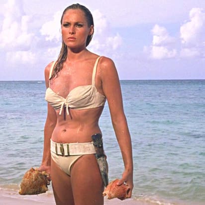 STYLE ICON ALERT
Ursula Andress
Don't we all wish we could be on that beach today?

Sassy style and a wonderful person.

#ursulaandress #vintageicon #vintagestyle #costumejewellery #60sstyle