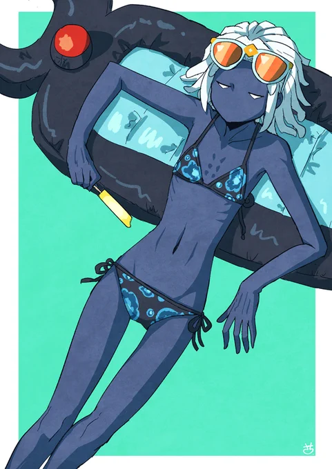 ビキニの日だったので、去年描いたデザインで黒ケープさんです。持っているのは「光を経口摂取したりしてないかな」という思い付きによる光アイスです。 
