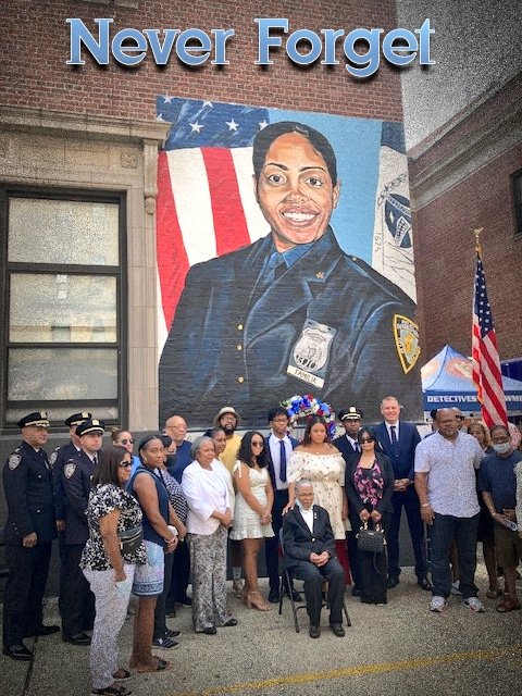 Today we gathered with family and friends to honor the memory of our fallen hero, <a href="/NYPDDetectives/">NYPD Chief of Detectives</a> Miosotis Familia <a href="/NYPD46Pct/">NYPD 46th Precinct</a>. #NeverForget