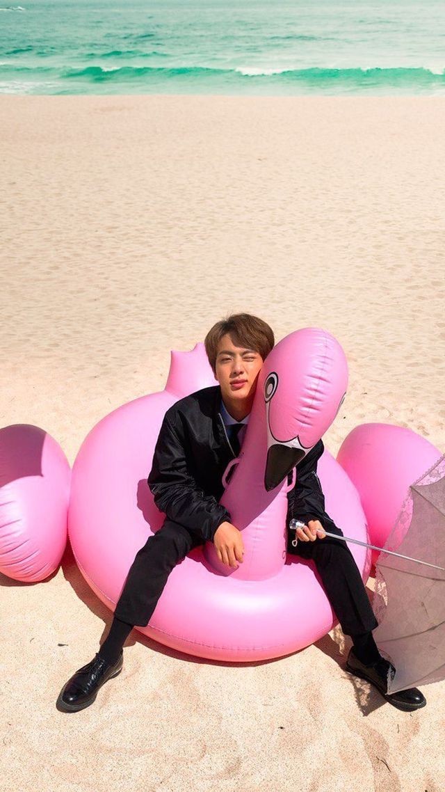 honey9184's tweet photo. Yo arrrrrrmyyyyyyyyys Retweet and reply with:

WE LOVE YOU JIN 
THANK YOU SEOKJIN (◕‿◕) (^_~) 
#ArmyWithJin #JinWithArmy

Let us all show seokjin how much we love him 
 lets get it
#ArmyWithJin https://t.co/lVkTWf0FiL