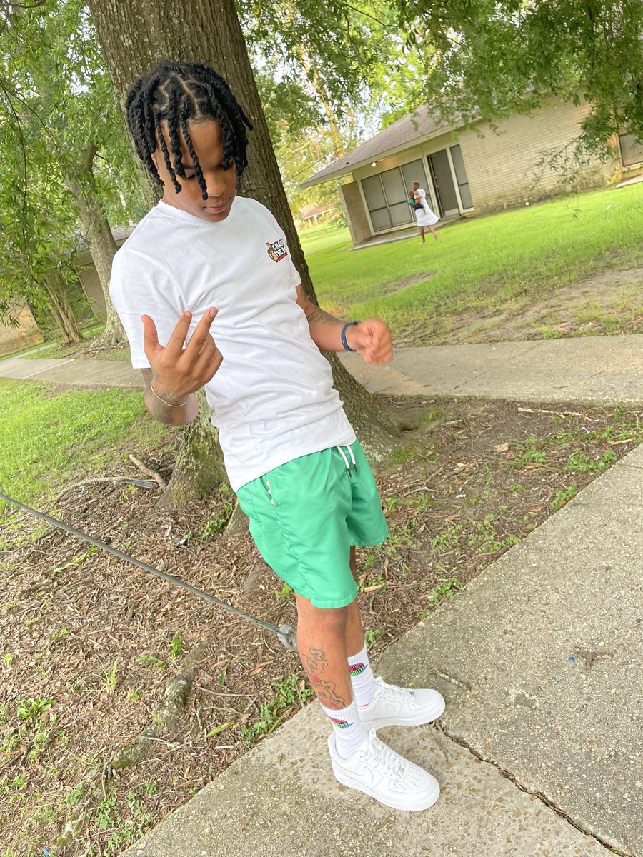SAVAGE2P's tweet photo. I keep a bankroll just like Iβm freddie, yea I got rich off grass too #big448 #oth4l https://t.co/Povx0fV6ww