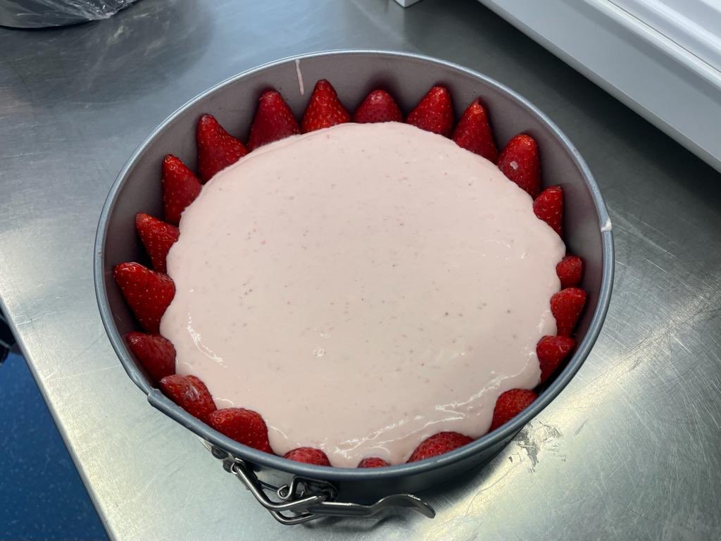 GlenwindT's tweet photo. Today’s efforts in the kitchen with Yr8 😋 @GlenmoorAcademy https://t.co/Acpwgy0t7D