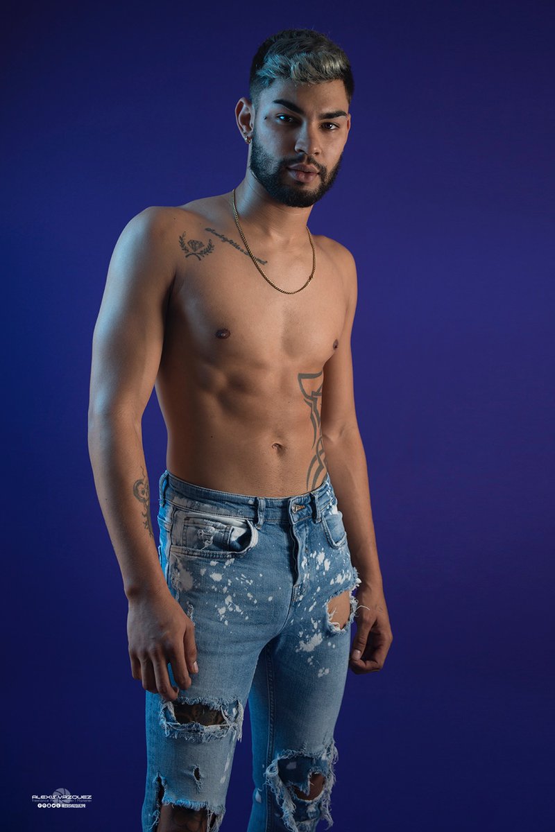 alexisvazquezpr's tweet photo. Less clothes! πΈ
#AlexisVazquezPR #AlexisPR #NikonD800 #nudes #lessclothes #guy #happy #naked #hot #fitness #healthy #onlyfans https://t.co/wUZmWhjxMA
