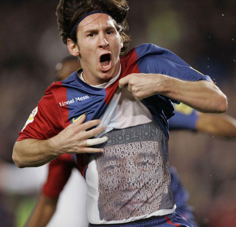 Sesama yang cinta NKRI dan bangga Jokowi mari saling Mengikuti... 
# gak pake lama pasti di Folback, sudah terbukti