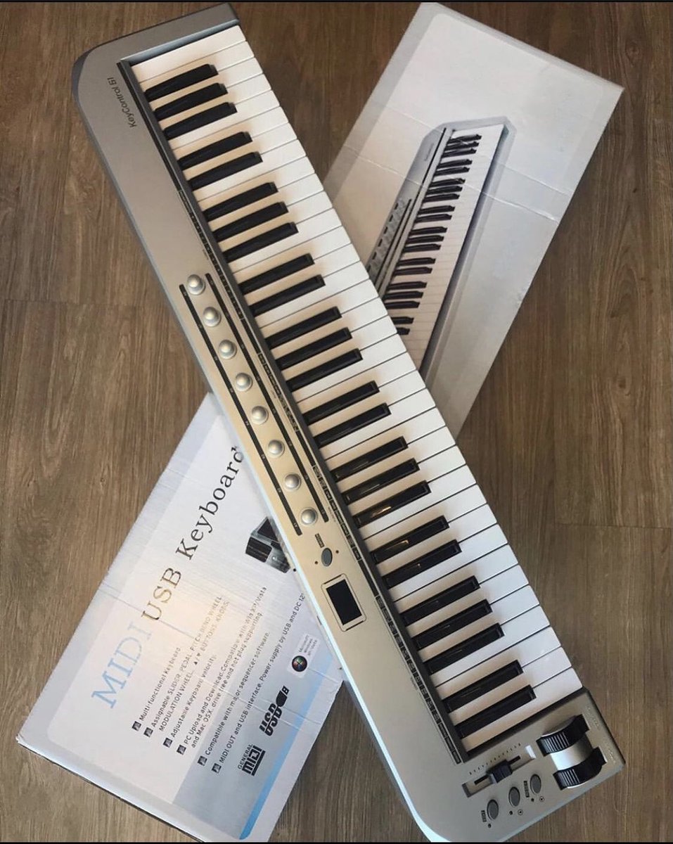 unpluggedmusic2's tweet photo. Controlador Midi 49 teclas🎹
Ideal para tu home estudio,sensitivo compatible con todos los programas de grabación. A un precio único
.
.
#homeestudio #hotsale #controladormidi #midi49teclas #tecladomidi #unpluggedmusiclomas https://t.co/JtRq0ibVQA