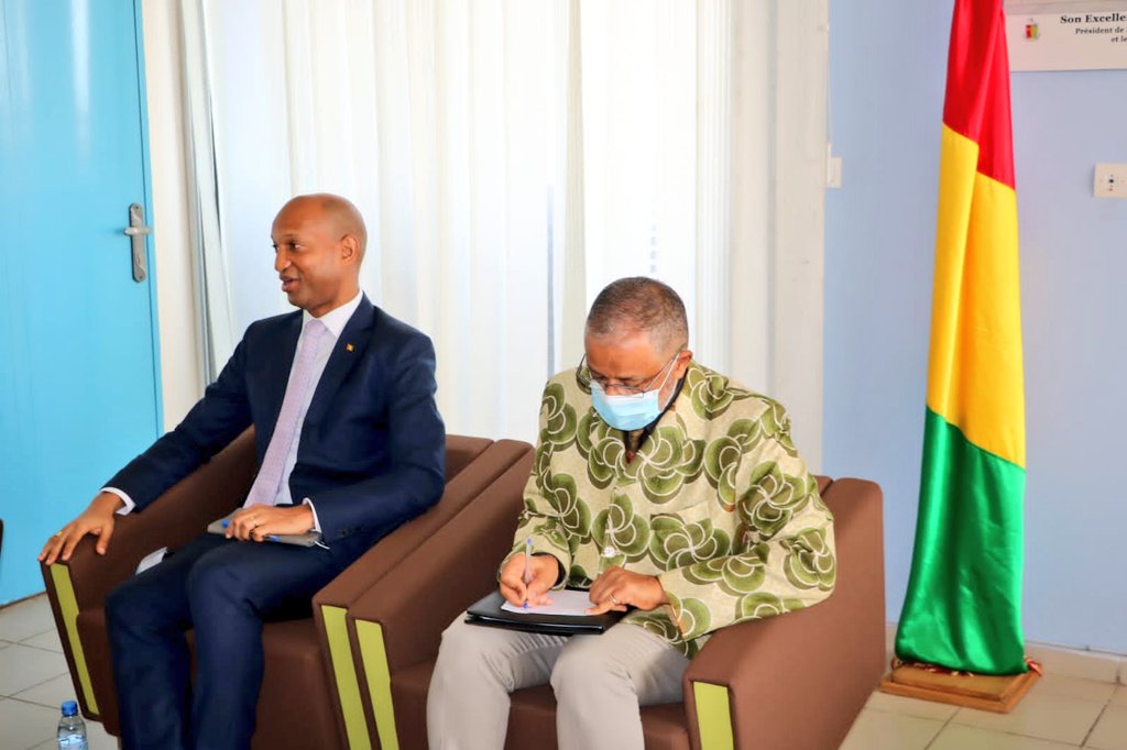 Ministère en charge des Investissements et des PPP tweet media