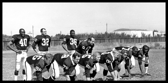 Happy birthday to former #Raiders OT Frank Youso, July 5, 1936.