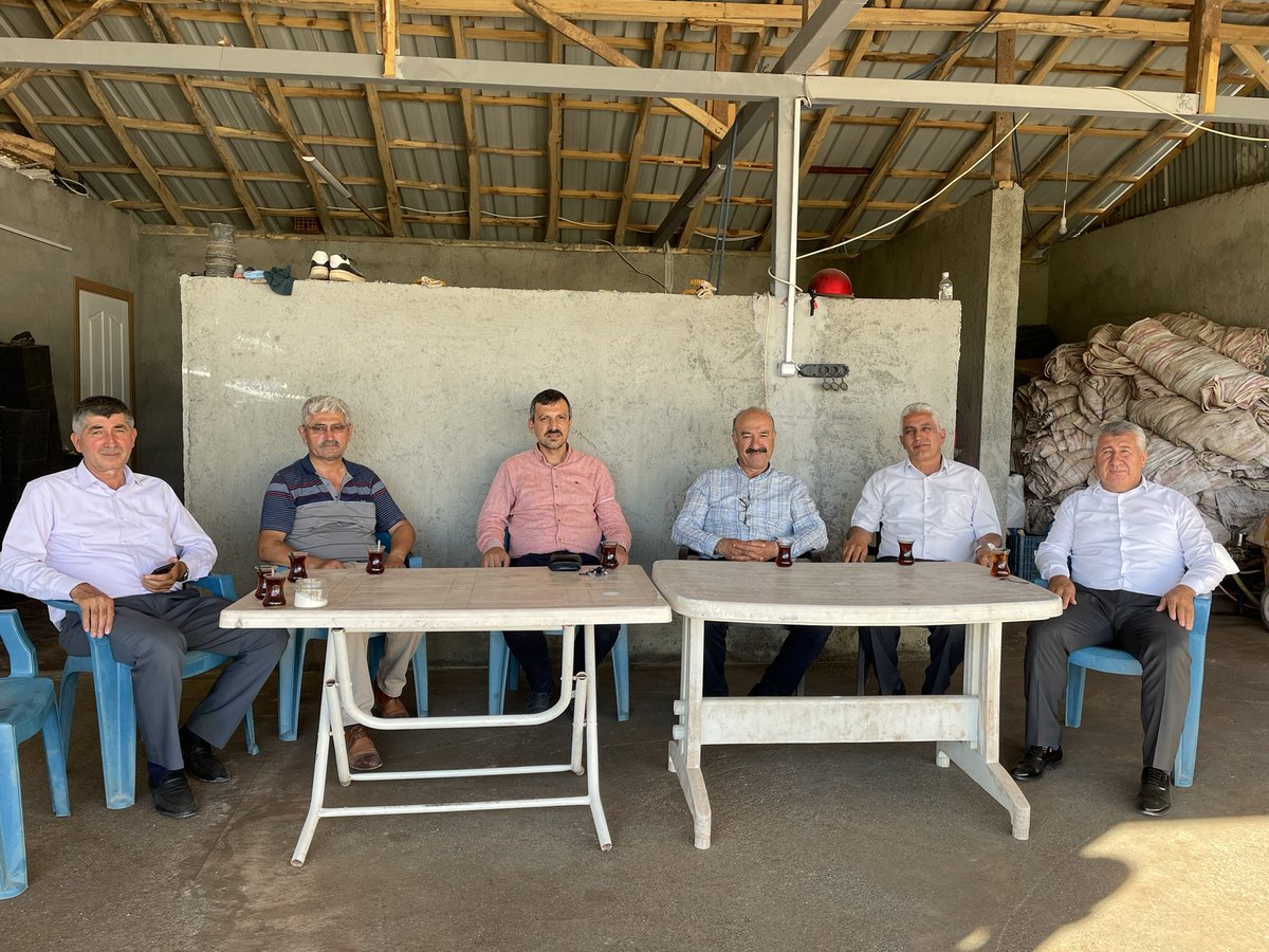 Balkar ve Belören Bld. Bşklrmz Sn. <a href="/OrhanOr00239302/">Orhan Orhan</a>, Sn.<a href="/mahmut_turan02/">Mahmut Turan</a>, YKÜyemiz Sn Mahmut Yalçınkaya İl Gen.Mec. Üyemiz Sn <a href="/mehmetisiklar02/">Mehmet Işıklar</a> ile birlikte,3 Dönem İlçe Bşknlğ yapan Sn Cuma Karais’i ziyaret edip, sohbet ettik. Başkanımıza yakın ilgisi  için tşkr ederiz. <a href="/Akparti/">AK Parti</a>