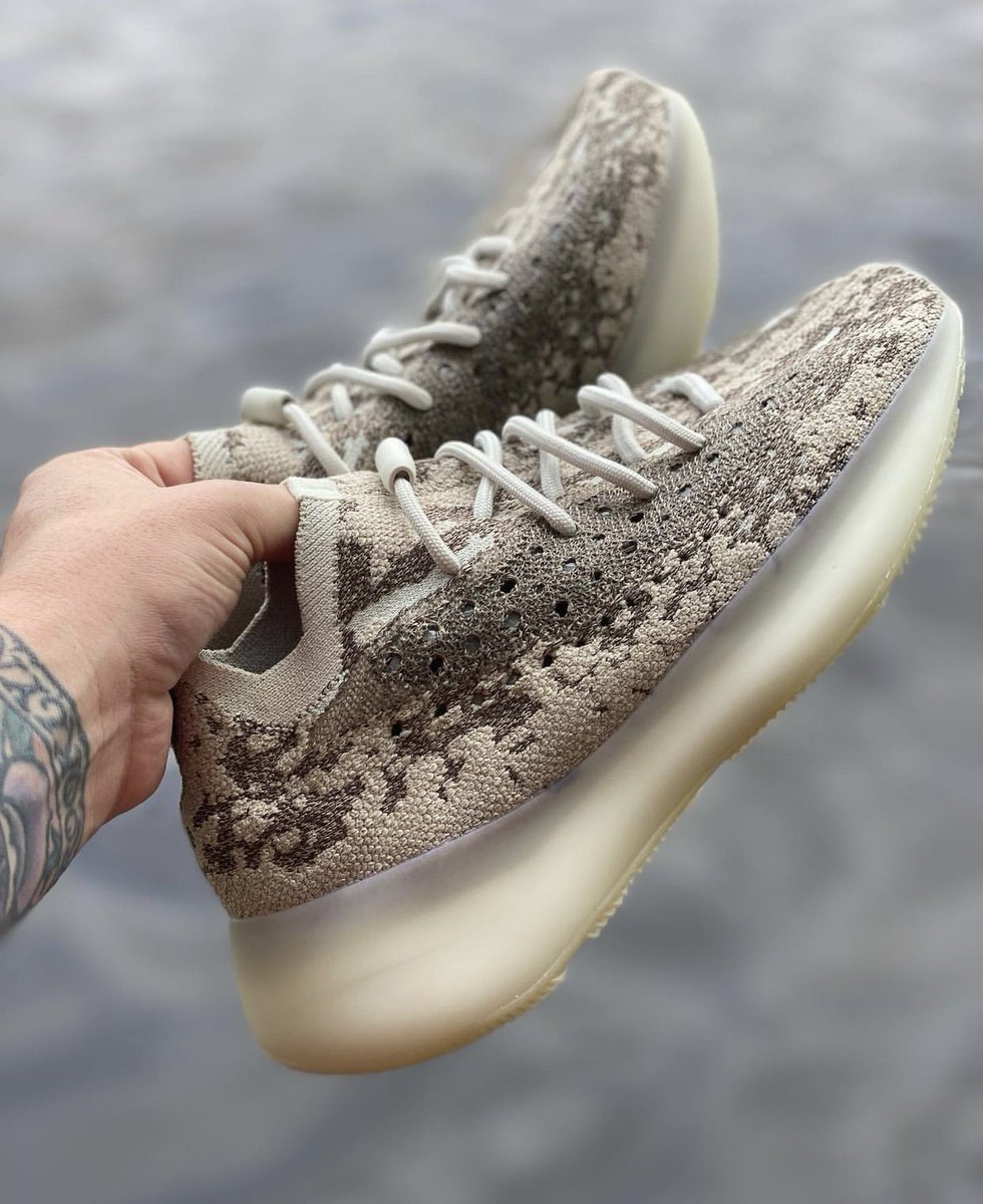 adidas yeezy boost 350 v3 alien