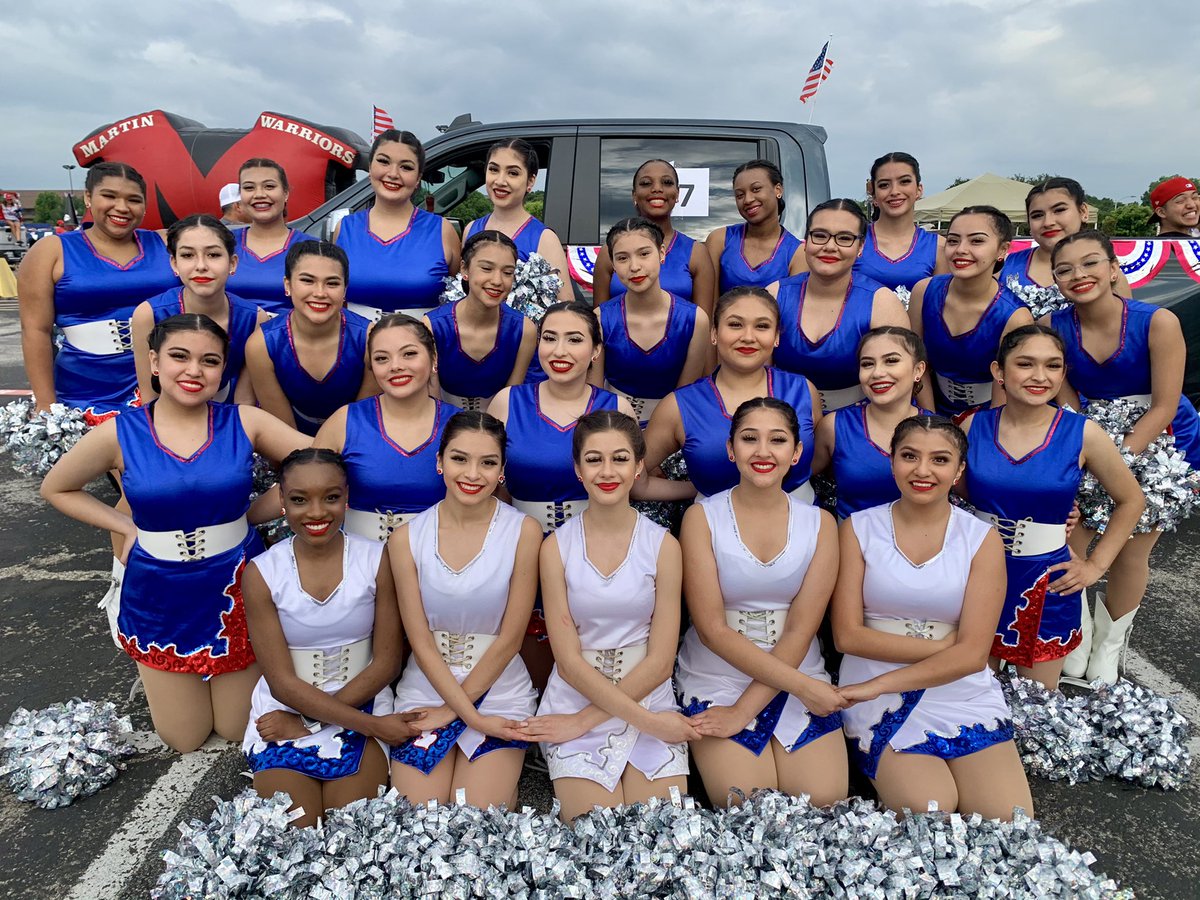 SHHSTexAnnes's tweet image. Another 4th of July parade in the books! 🇺🇸 #sampride #happyfourth 
@SamHoustonHS @SHHSTexanBand @SHHSTexanMedia