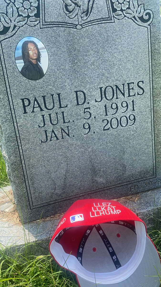 KingShugGSE_'s tweet photo. It’s Lil Bro Birthday Been Talking To Him For About A Hour Now Just Tellin Him How Much A Nigga Miss Him Down Here #LLPaulJones #LLKat https://t.co/X7e1FrtNdL