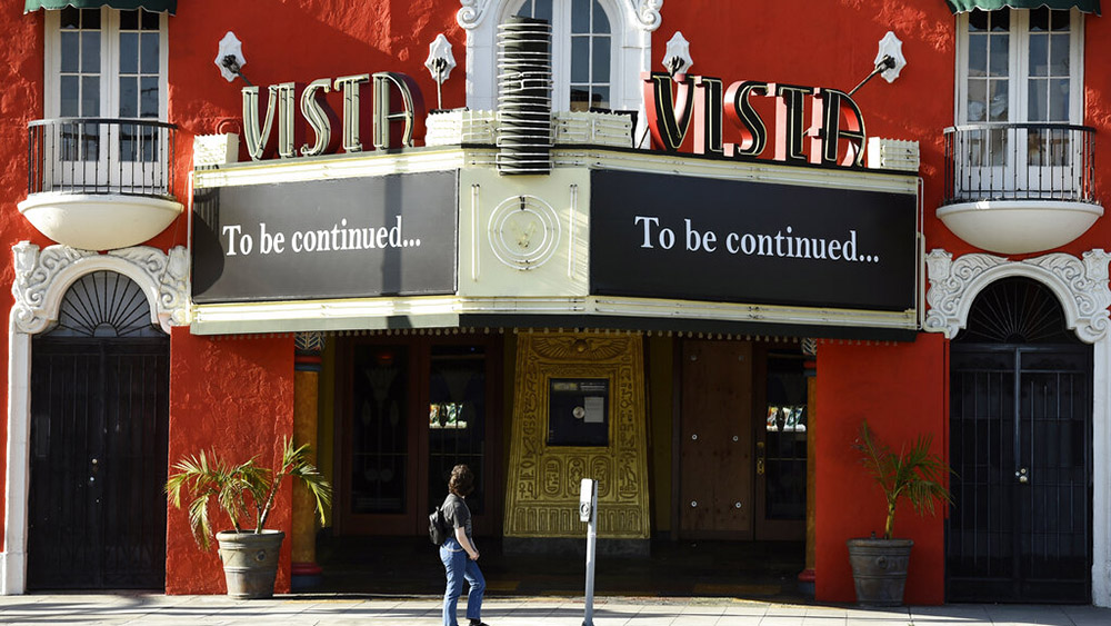Quentin Tarantino sigue comprando cines. Luego de reabrir el New Beverly en junio, ahora anunció que adquirió el Vista Theatre de Los Angeles. Planea inaugurarlo para la próxima Navidad.