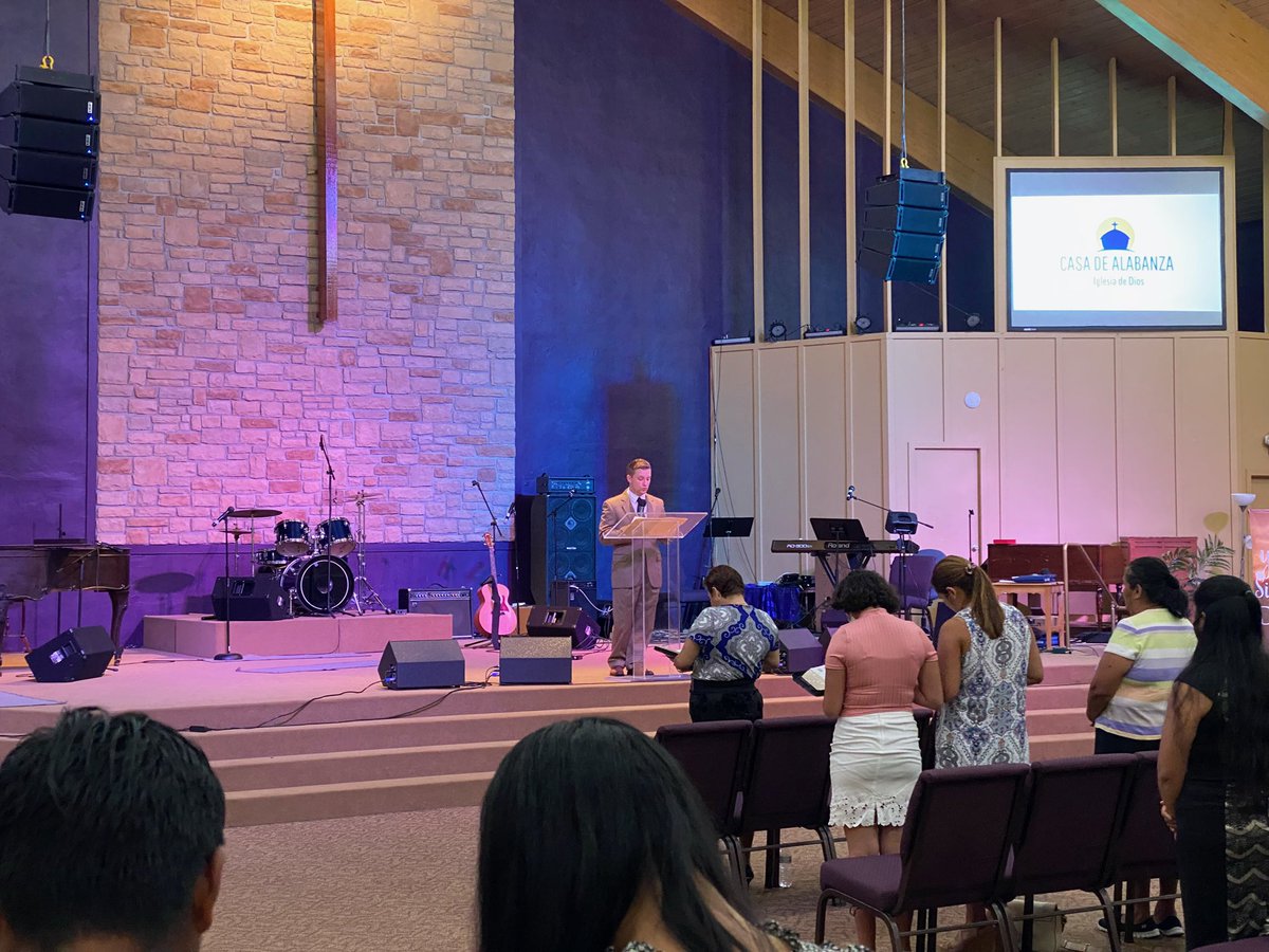 matthewtpropes's tweet photo. Fue un gusto y un honor para mi ayer estar en servicio con Pastor Manuel y Marta Julca y Casa de Alabanza Iglesia de Dios en Cincinnati, OH.  Muchísimas gracias por la invitación, la hospitalidad, y tu amabilidad! 📷: Daniel Collins, CDA Iglesia de Dios transmisión en vivo. https://t.co/Qg2UTiKHQq