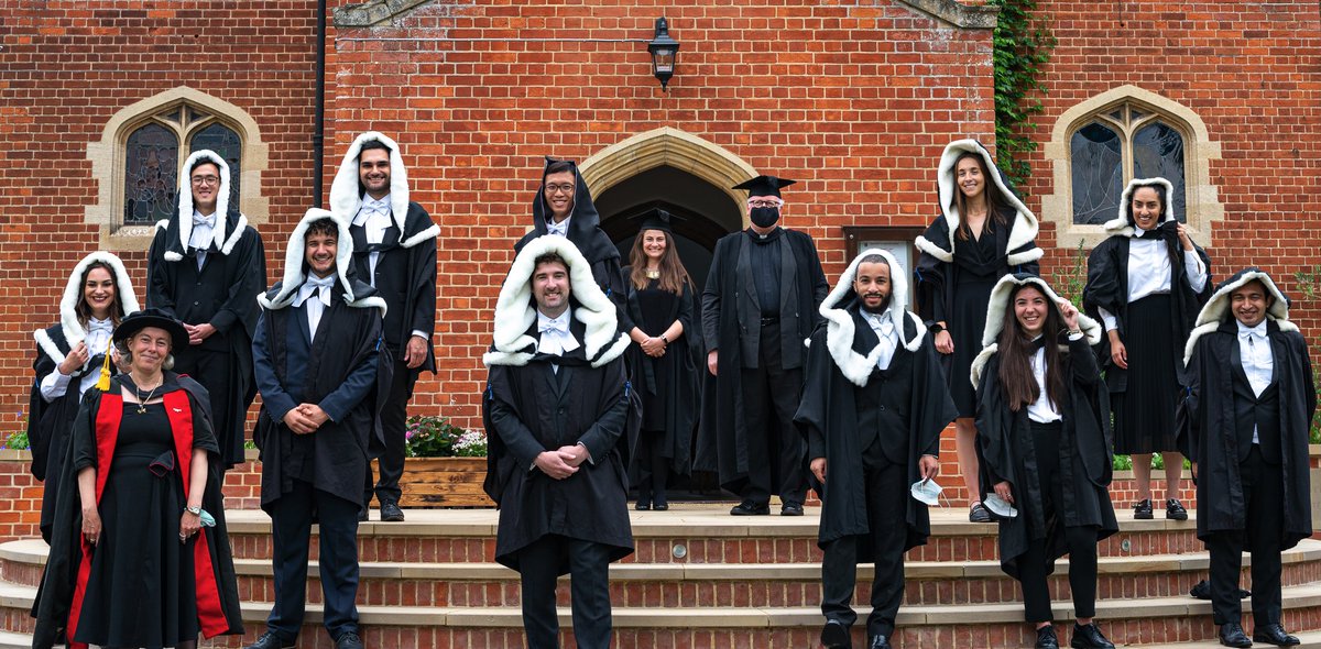StEdmundsCam's tweet photo. Some of our new graduates showing us their finery on Saturday afternoon-- is there any accessory more magnificent (or fluffy) than a Cambridge hood??
@Cambridge_Uni
#hood #cambridge #newalumni #alumni #graduates #graduation #noordinarycollege #noordinarygraduation https://t.co/fWE94ZpeKU