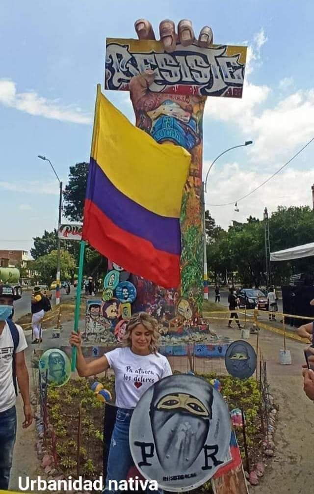 elvalleconvera's tweet photo. "El arte tiene que incomodar y confrontar, si no no estamos haciendo nada" Adriana Lucía (@AdrianaLucia) ✊

#SomosUnivalleUnida https://t.co/sU3zSN0jpp
