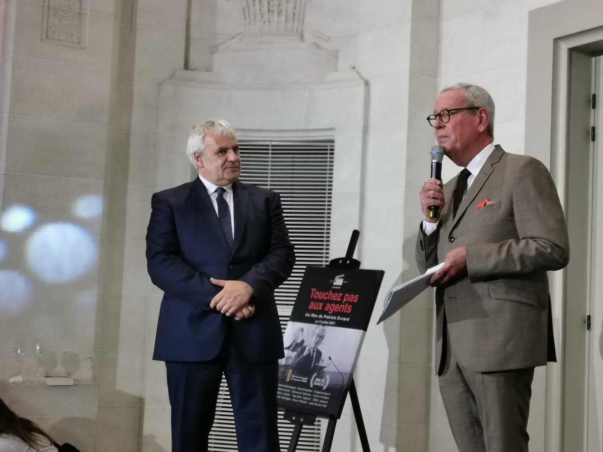 jeanlucgambey's tweet photo. Mille bravos pour #patrickevrard et mille encouragements à @pascal_chapelon @ageaFrance #agentgeneral https://t.co/TCedL1eRwU