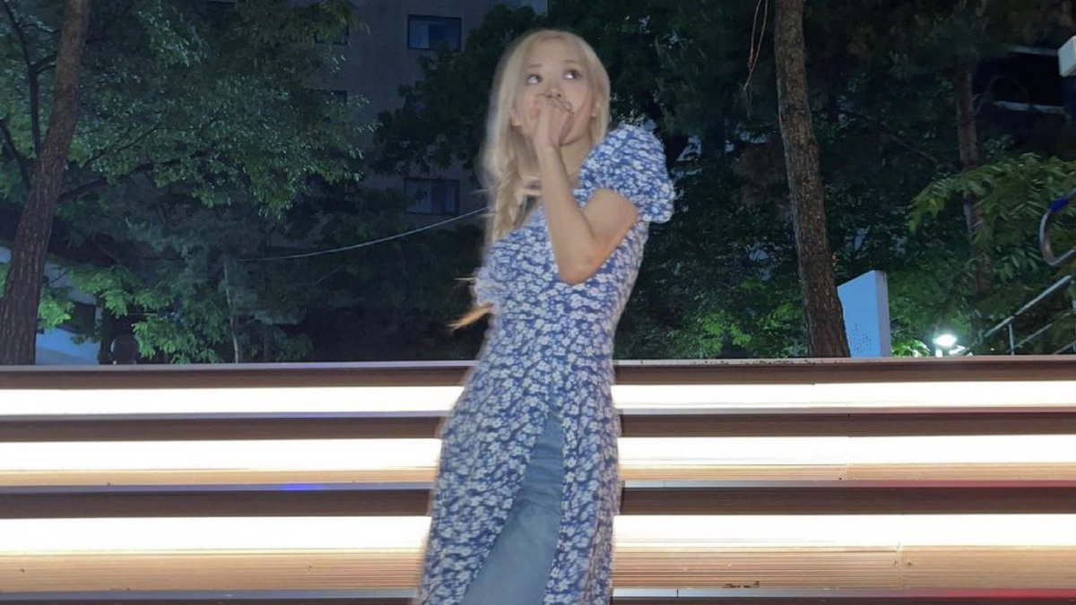 jenlisawhistIe tweet picture