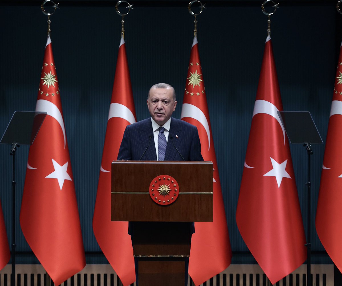 “Yıl sonunda tarihimizde ilk defa 200 milyar doların üzerinde bir ihracata imza atacağız” tccb.gov.tr/haberler/410/1…