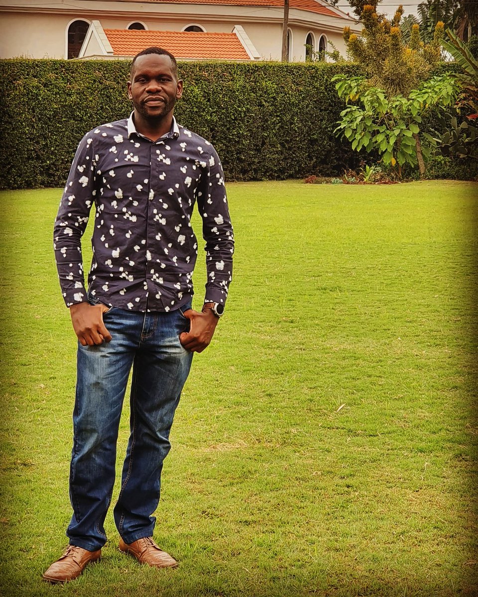 Rarieya's tweet photo. When the grass is literally greener on my side! https://t.co/0pNo9zNiHK
