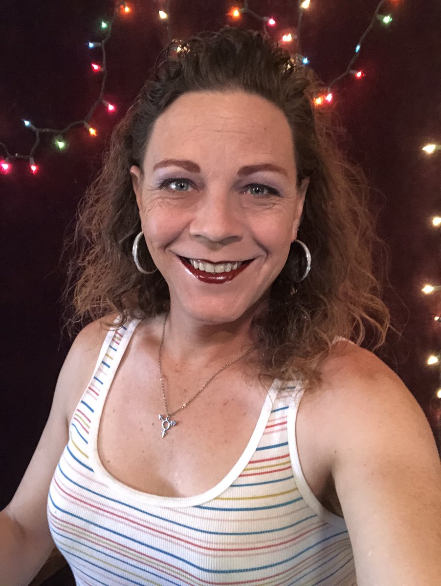 CILPodcast's tweet photo. Show Time!
In about 5 minutes!

https://t.co/6r9MmUkGj1 https://t.co/jqy24fKu46