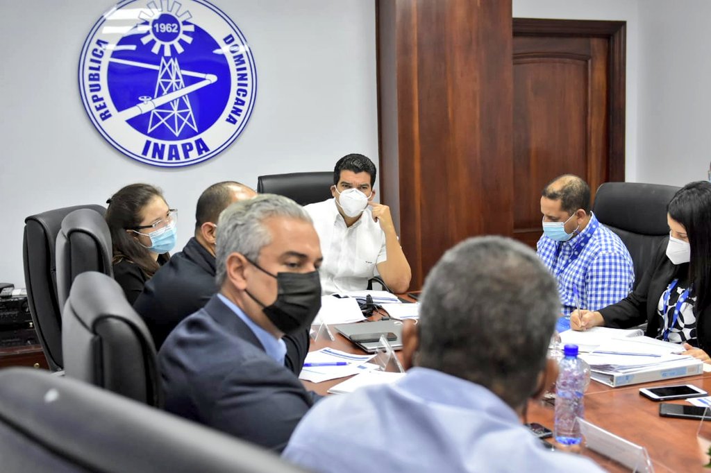 warnaudbisono's tweet image. Reunión con nuestro equipo directivo @inapagob. Continuamos dando seguimiento a proyectos a corto, mediano y largo plazo, dentro del #PlanRescateNacional, a favor del bienestar de cada hogar dominicano, con el fin de garantizar agua potable en calidad, cantidad y presión.