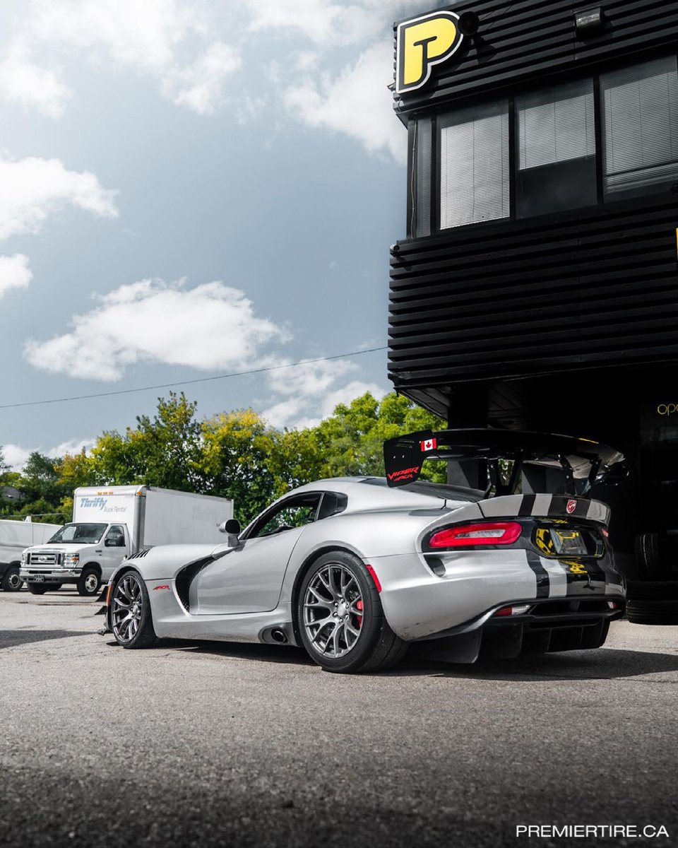 KumhoTireUSA's tweet photo. real ones run #V720's on their #ViperACR.

Photo by IG: premiertire
#dodge #dodgeviper #acr #viper #srt https://t.co/93u5WgbIMX