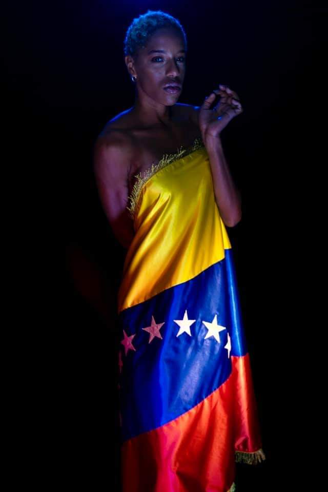 TeamRojas45's tweet image. El amor por tus raíces, el amor por tu libertad y tus derechos, son valores que debes conservar en el corazón y defenderlos.

5 DE JULIO DÍA DE LA INDEPENDENCIA 🇻🇪