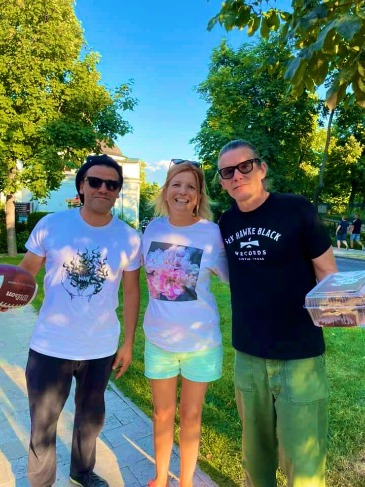 ZSzenci's tweet photo. Thank God for the Hungarian film industry and great locations, right? 😎😊🌞 #moonknight #Balaton #Balatonfured #MarvelStudios https://t.co/SxEtiSaEqa